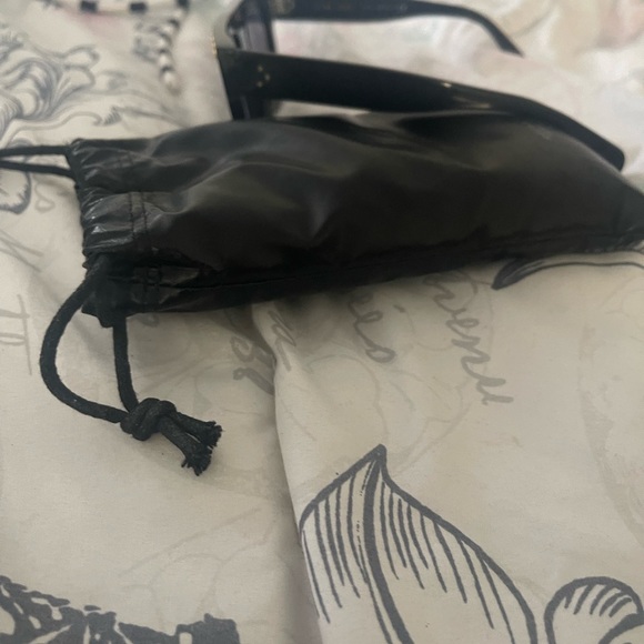 Celine Sunny’s - Picture 3 of 6